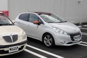 プジョー208 ローランギャロスを奈良県のY様に納車