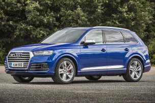 アウディ SQ7