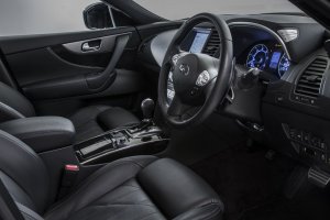 QX70のインテリア