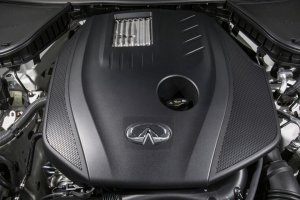 直列4気筒2.0L メルセデスベンツ製ターボエンジン