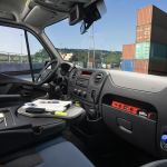 ニッサン NV400 運転席（左ハンドル仕様）