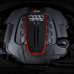 RS7に搭載されるV8 4.0L TFSIエンジン