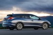 日本未発売のホンダ シビック ツアラーを逆輸入できます。